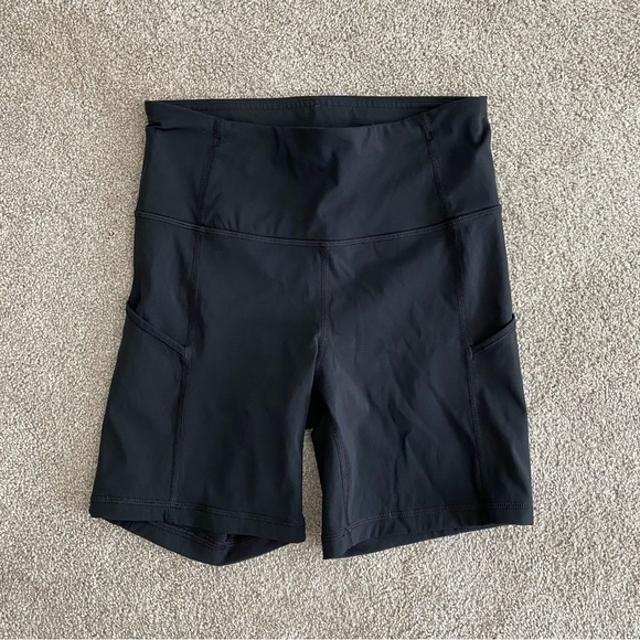 CRZ YOGA Black Bike Shorts for Women - Picture 1 of 3